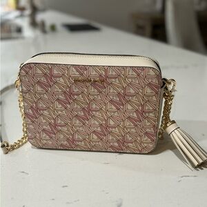 Rose pink Michael Kors crossbody handbag